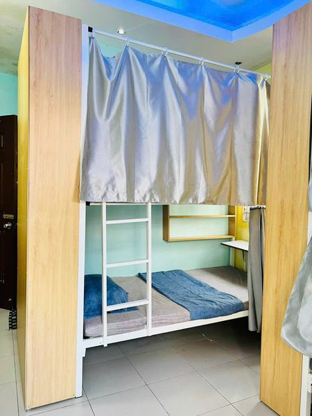 – CN 1: KÝ TÚC XÁ PHÒNG 4 NG GẦN TRẦN QUỐC THẢO Q3