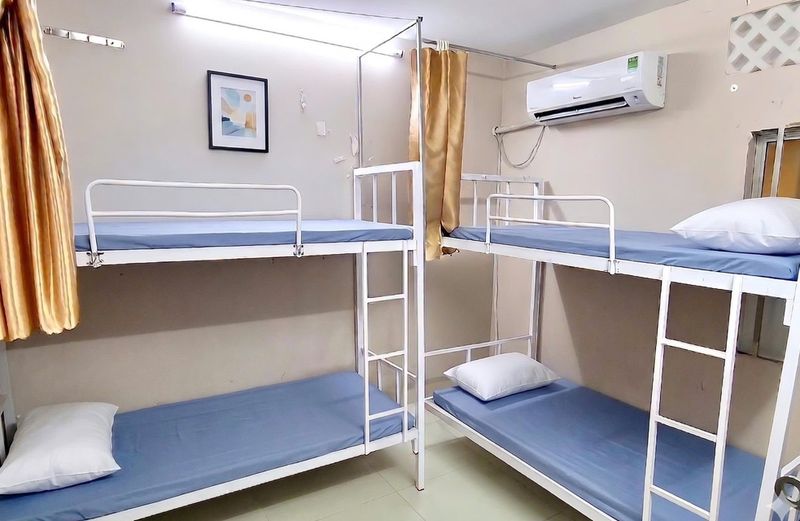 -CN 2: KÝ TÚC XÁ 793 TRẦN XUÂN SOẠN Q7