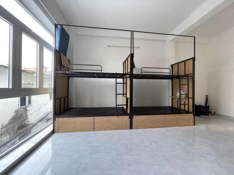 – CN 6: KÝ TÚC XÁ RÈM 227 ĐIỆN BIÊN PHỦ GẦN ĐH HỒNG BÀNG