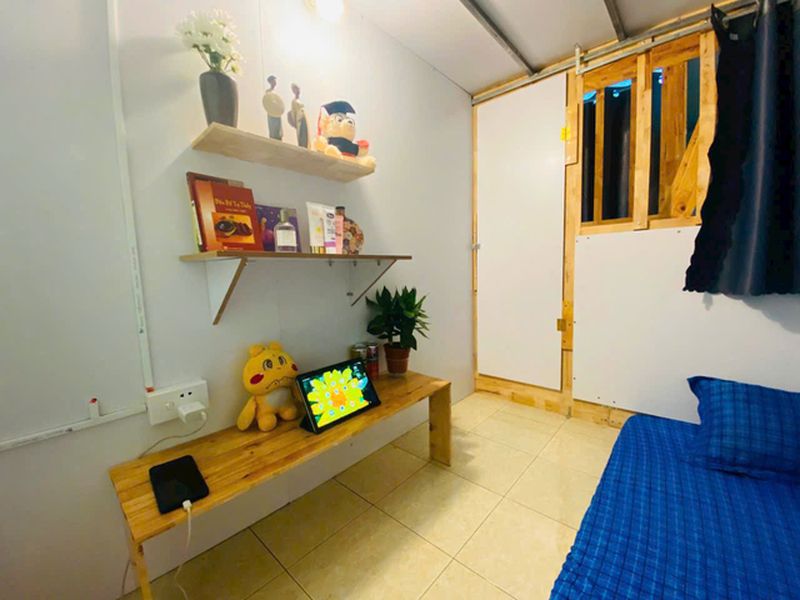 – CN 1: SLEEPBOX CỬA KHÓA RIÊNG 34 NGUYỄN THỊ THẬP Q7