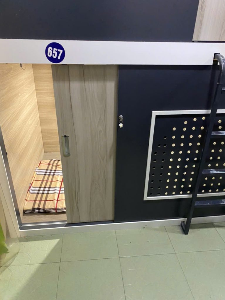– CN 1: SLEEPBOX CỬA KHÓA 54 TRẦN QUANG KHẢI TÂN ĐỊNH