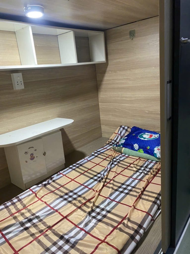 – CN 1: SLEEPBOX CỬA KHÓA 54 TRẦN QUANG KHẢI TÂN ĐỊNH
